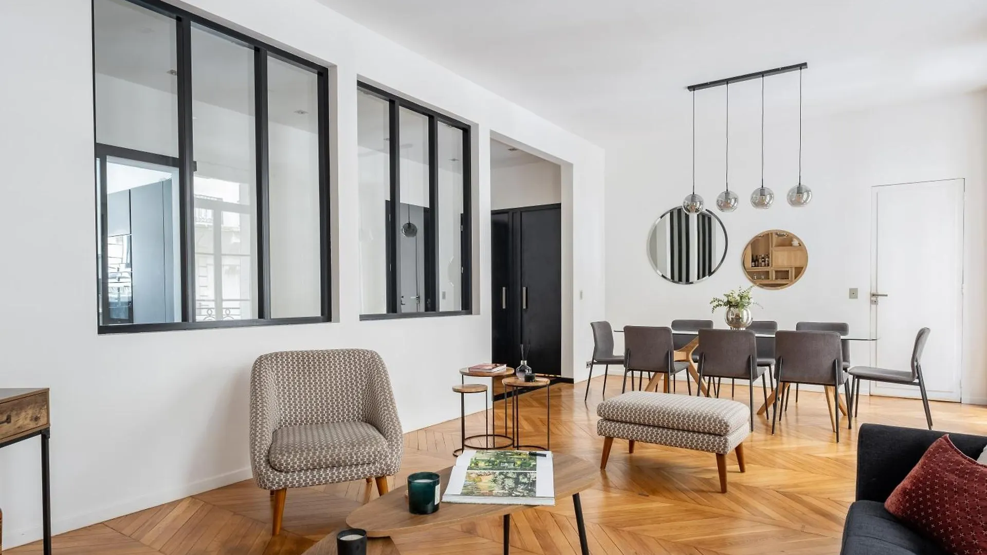 Veeve - Master Of Minimalism Apartment Paris